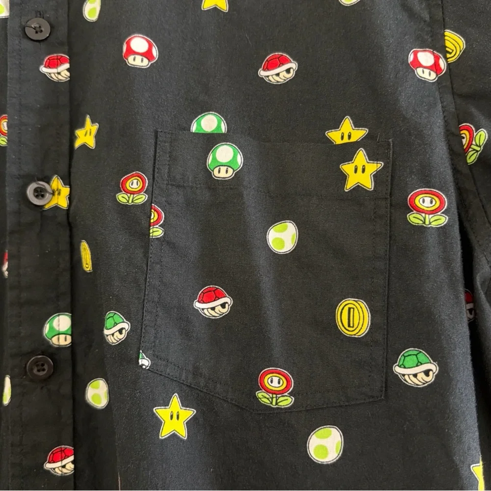 2018 Nintendo Super Mario Bros Black Button Up Shirt L Mushrooms Stars Shells - Picture 3 of 10